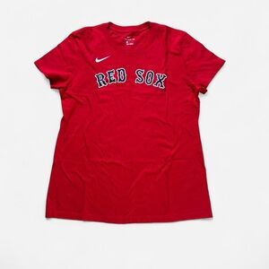 Women’s Nike Boston Red Sox T-shirt